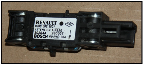 YAN%20AIRBAG%20SENSÖRÜ%208200682180%20CLIO-II