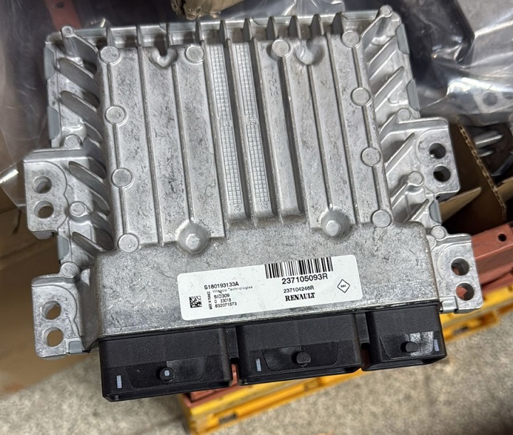 MOTOR%20ENJEKSİYON%20BEYNİ%20237105093R%20MASTER%20III
