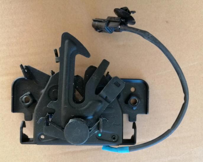 MAİS-656017233R Motor Kaput Kilidi