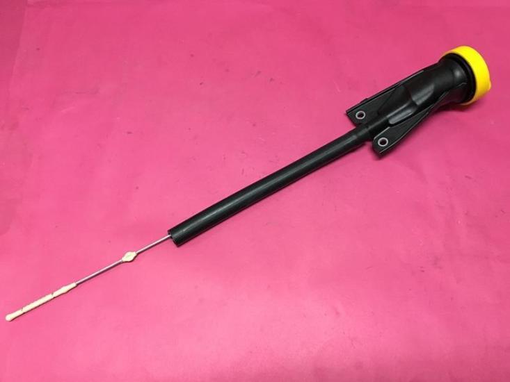 OEM-111513550R Yağ Dolum Borusu + Çubuğu