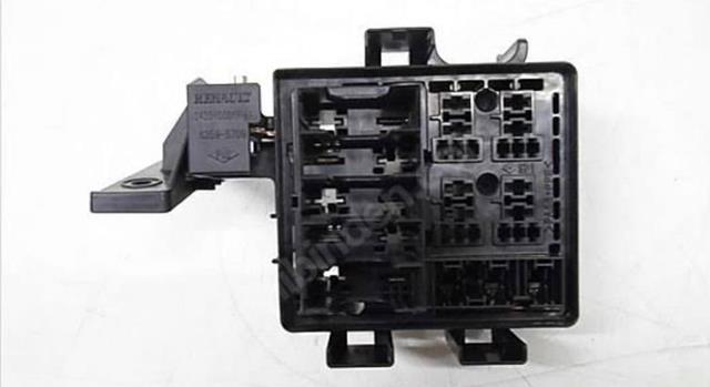 OEM-243510001R Sigorta ve Röle Kutusu