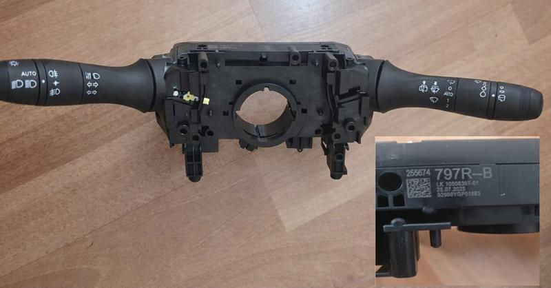 OEM-255674797R Far, Sinyal ve Silecek Kumanda Kolu