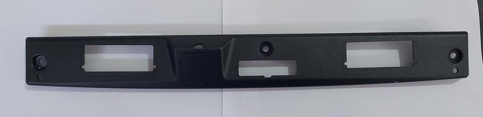 OEM-265128109R Plaka Aydınlatma Çerçevesi