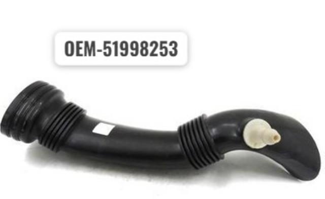 OEM-51998253 Karter Havalandırma Hortumu Fiat Egea