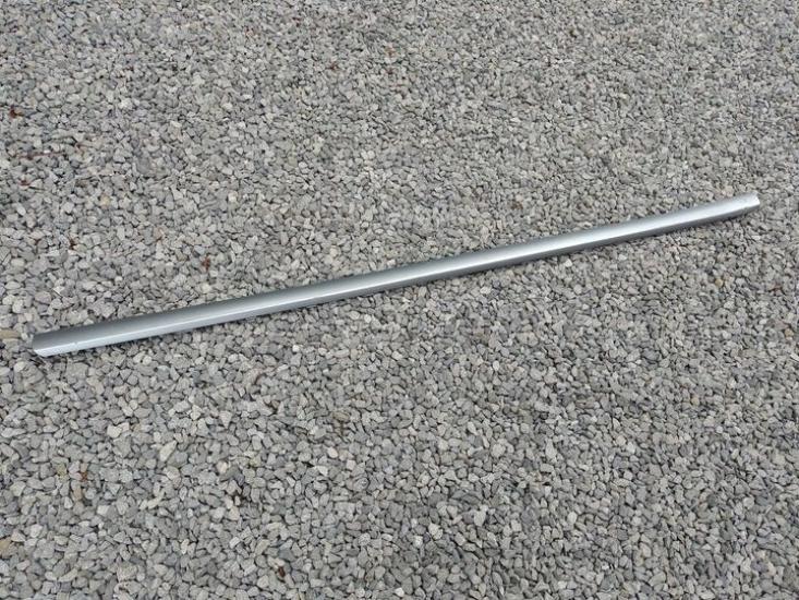 OEM-769514052R Marşbiyel Çıtası Üst Grı Sağ