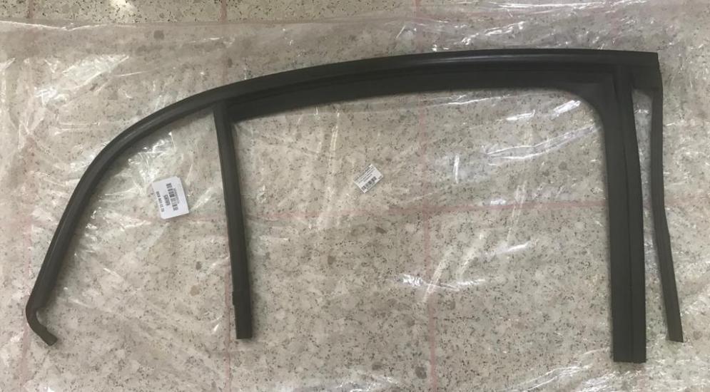 OEM-803317143R Kapı Cam Fitili Ön Sol