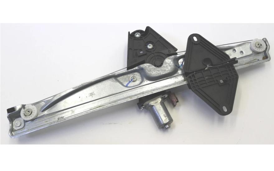 OEM-807209782R Ön Cam Krikosu Dacia Sandero