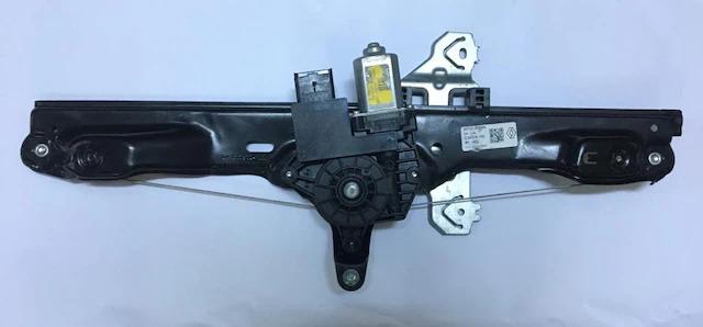 OEM-807218568R Ön Cam Krikosu Renault Kadjar