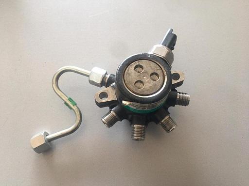 OEM-8200584034 Yakıt Enjeksiyon Rampası