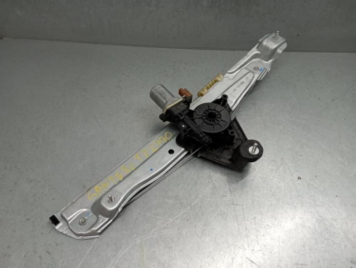 OEM-827207471R Arka Cam Krikosu Dacia Sandero III